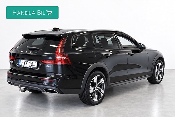 Volvo V60 Cross Country 4 of 18