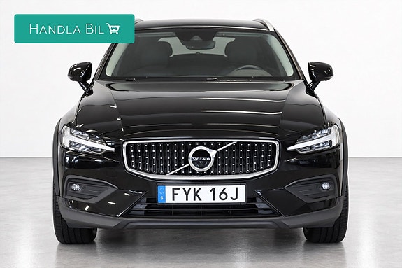 Volvo V60 Cross Country 2 of 18