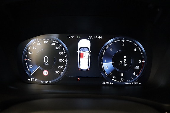 Volvo V60 Cross Country 11 of 18