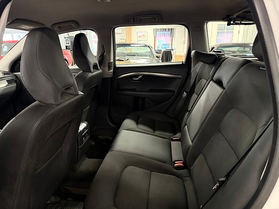 Volvo XC70 8 of 9