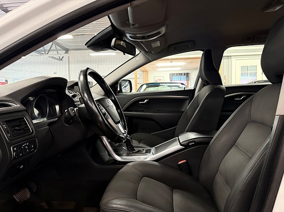 Volvo XC70 7 of 9