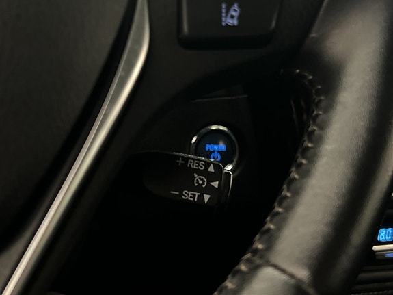 Toyota Auris 27 of 28