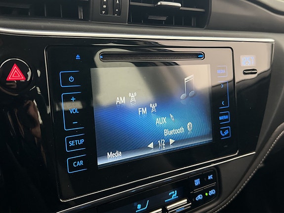 Toyota Auris 22 of 28