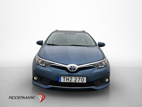 Toyota Auris 3 of 28