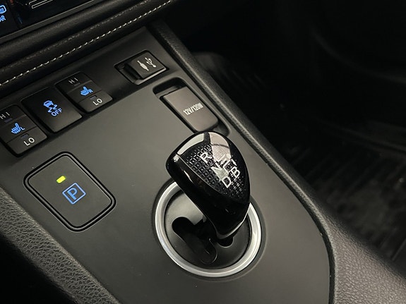 Toyota Auris 24 of 28