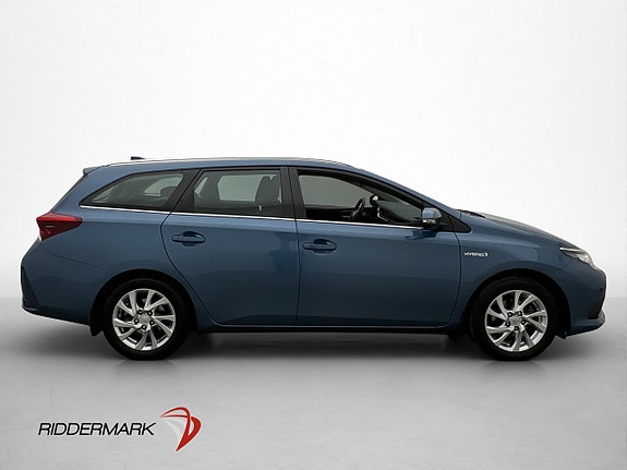 Toyota Auris 9 of 28