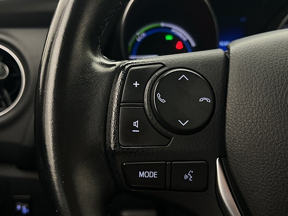 Toyota Auris 26 of 28