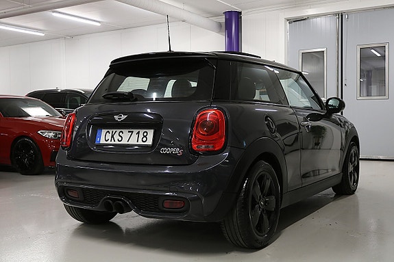 MINI Cooper S 4 of 20