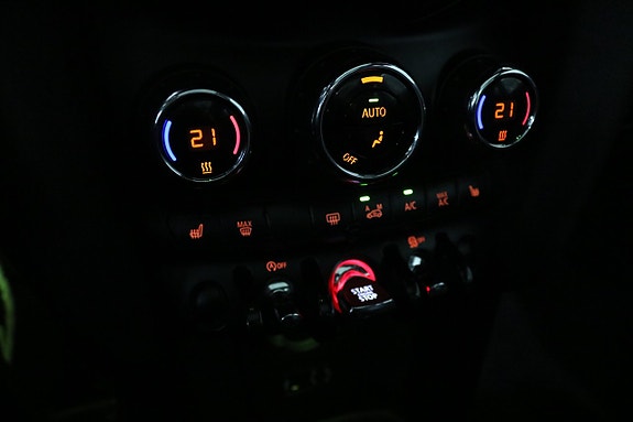 MINI Cooper S 17 of 20