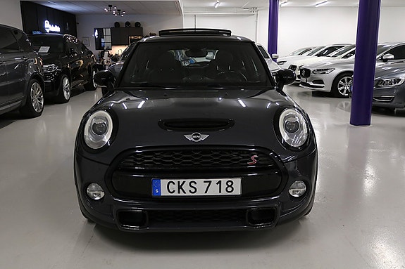 MINI Cooper S 2 of 20