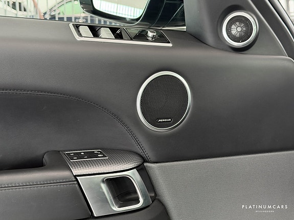 Land Rover Range Rover Sport 19 of 21