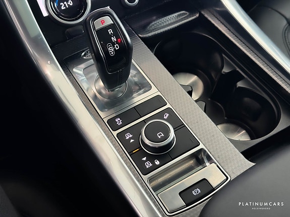 Land Rover Range Rover Sport 17 of 21