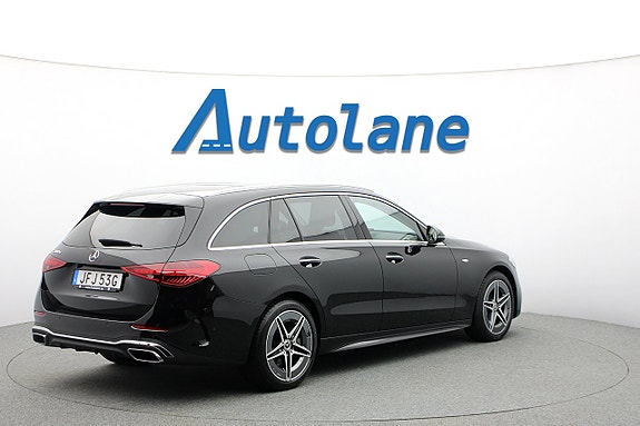 Mercedes-Benz C300 8 of 26