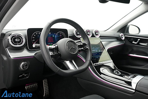 Mercedes-Benz C300 13 of 26