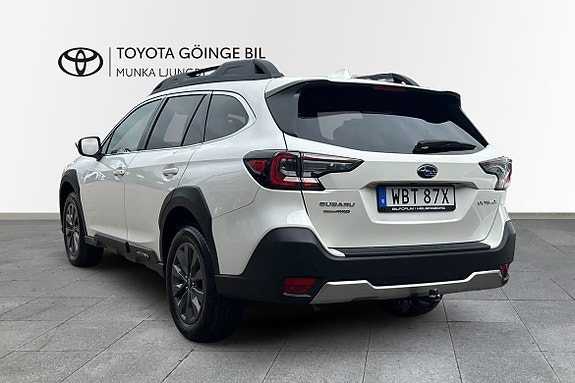 Subaru Outback 3 of 12