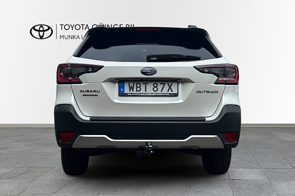 Subaru Outback 5 of 12