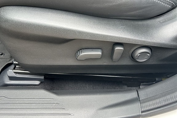 Subaru Outback 9 of 12