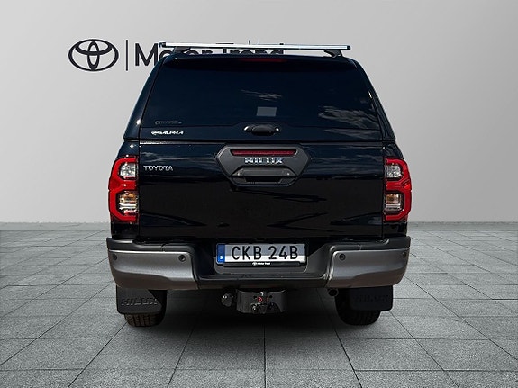 Toyota HiLux 5 of 30