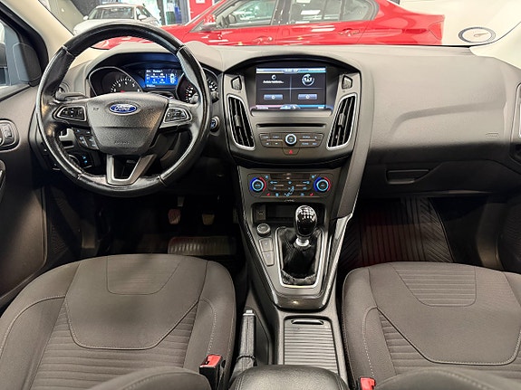 Ford Focus 10 of 14
