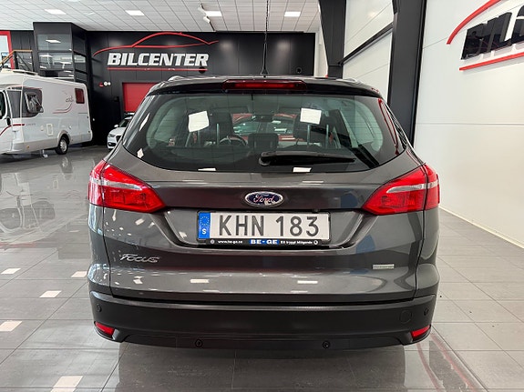 Ford Focus 11 of 14