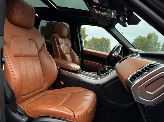 Land Rover Range Rover Sport 25 of 30