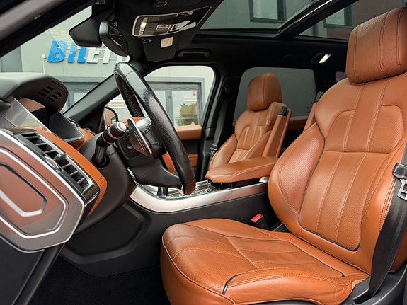 Land Rover Range Rover Sport 16 of 30