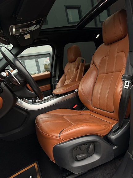 Land Rover Range Rover Sport 15 of 30