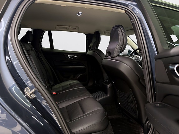 Volvo V60 10 of 19