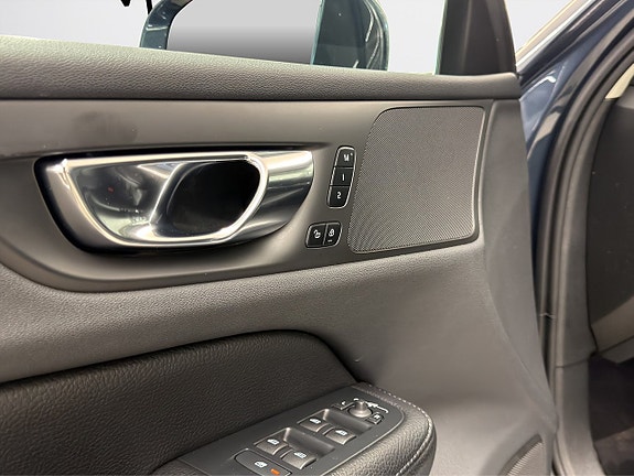 Volvo V60 12 of 19