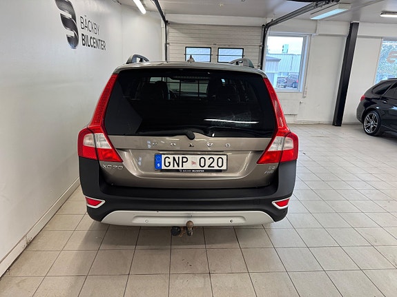 Volvo XC70 4 of 15