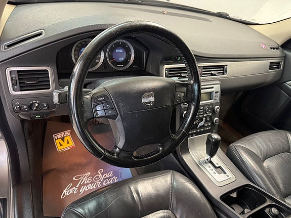 Volvo XC70 9 of 15
