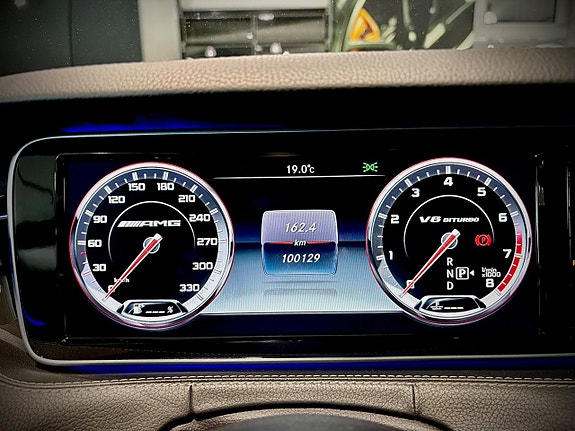 Mercedes-Benz S63 11 of 18