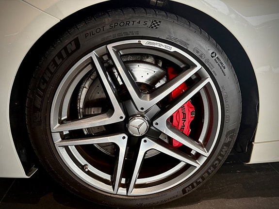 Mercedes-Benz S63 7 of 18