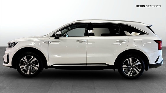 Kia Sorento 6 of 9