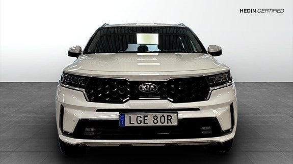 Kia Sorento 8 of 9