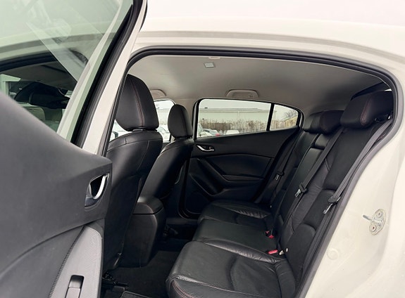 Mazda 3 7 of 13