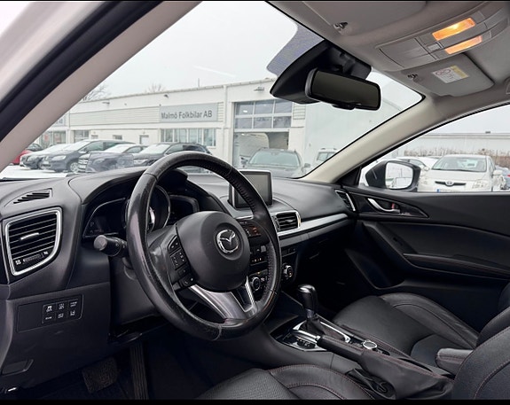 Mazda 3 6 of 13