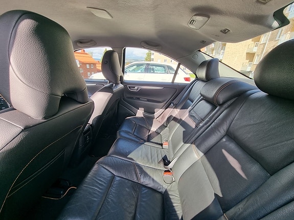 Volvo S60 5 of 9