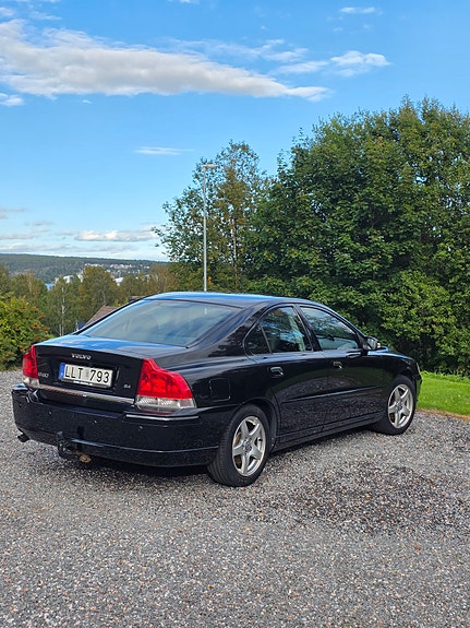 Volvo S60 4 of 9