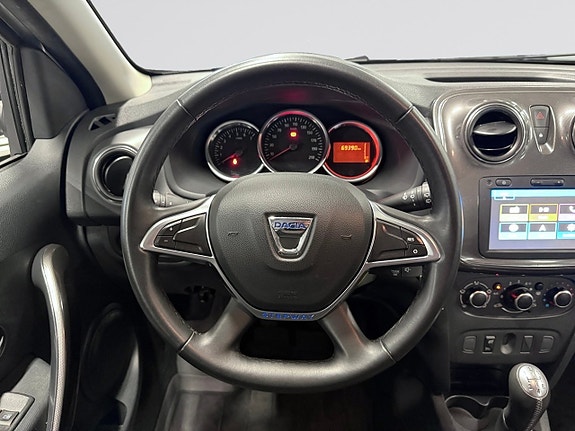 Dacia Sandero Stepway 12 of 19
