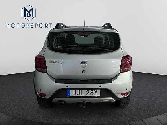 Dacia Sandero Stepway 4 of 19