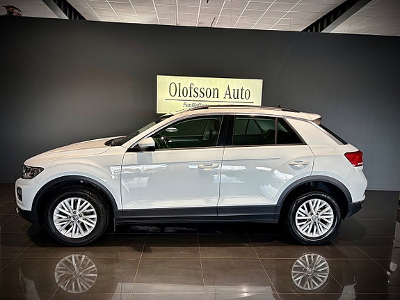 Volkswagen T-Roc 2 of 13