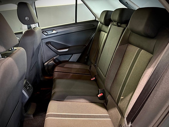 Volkswagen T-Roc 5 of 13