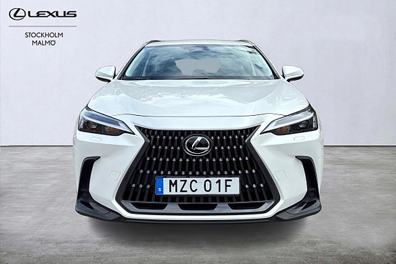 Lexus NX350h 5 of 22