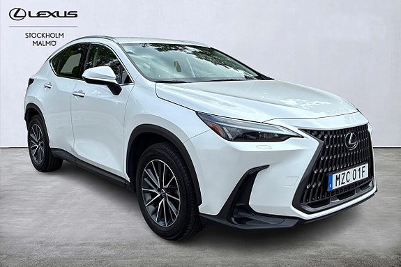 Lexus NX350h 18 of 22