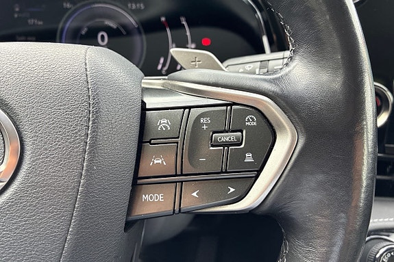 Lexus NX350h 20 of 22