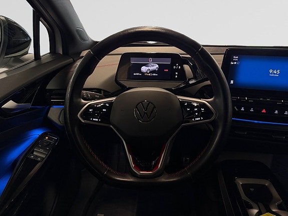Volkswagen ID.4 GTX 12 of 21