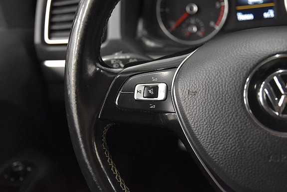 Volkswagen Amarok 10 of 20