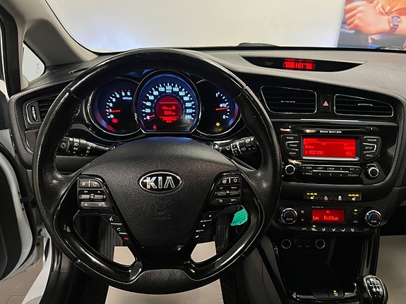 Kia Ceed 18 of 23