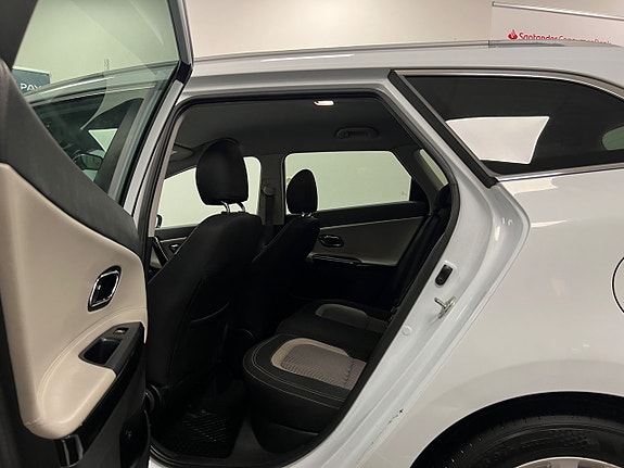 Kia Ceed 11 of 23